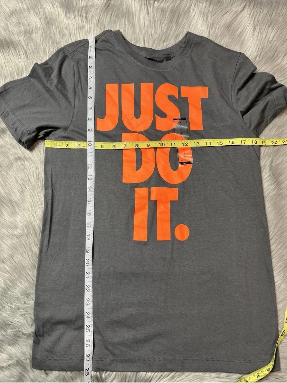 Nike Men’s The Nike Tee Gray Orange Short Sleeve Shirt Just Do It Small